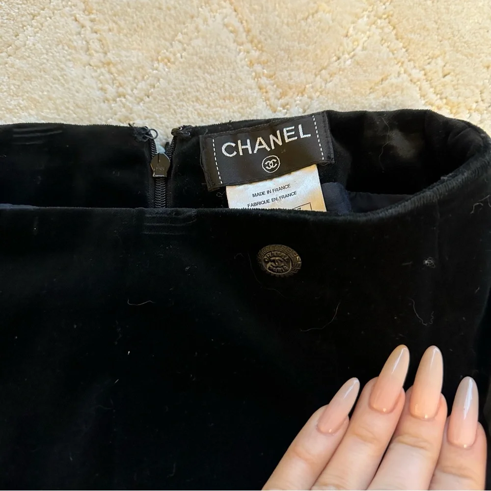 Chanel Black Velvet Mini Skirt - Size 2